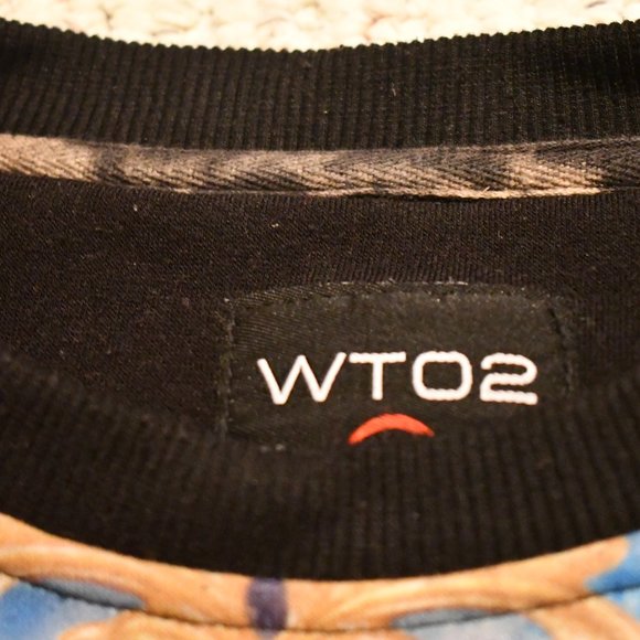 Royalty Sphinx Sweatshirt - Picture 2 of 3